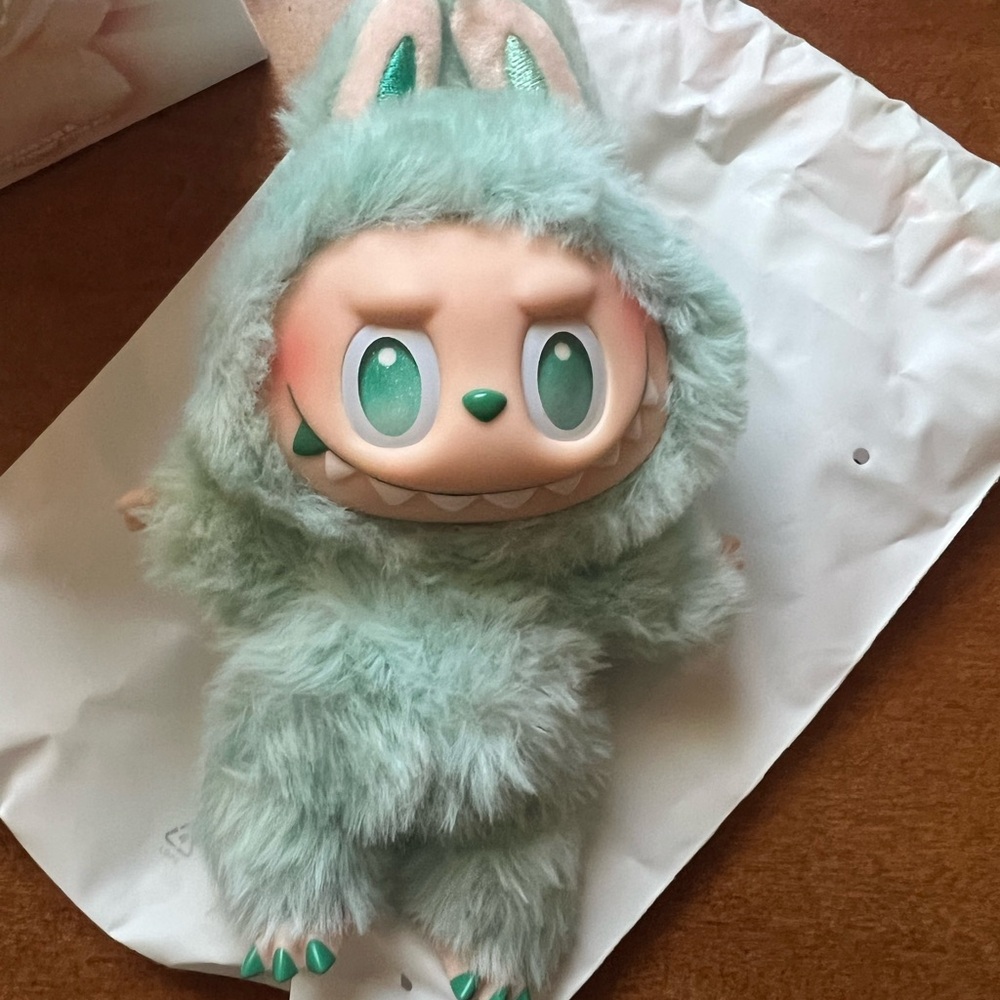 Labubu Serenity Pop Mart Monster